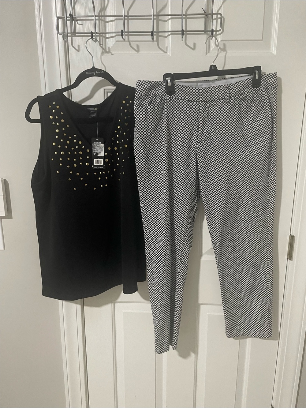 Black and White stylus sz12 Pants  with studded large Robert Louis top nwt  top